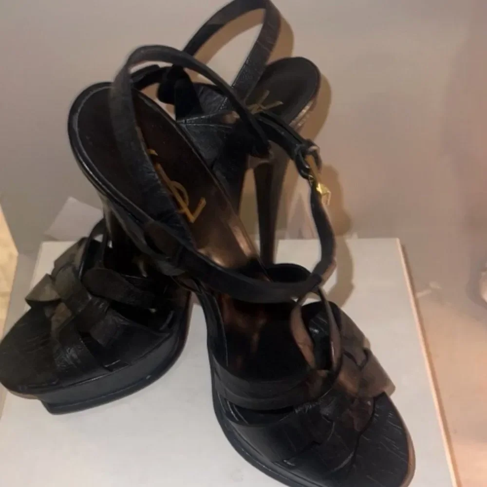YSL HEELS - Picture 1 of 3